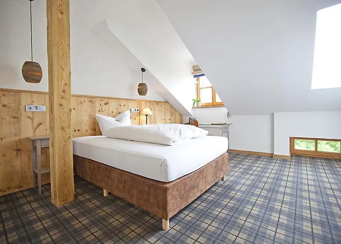 Post Landgasthof Aufkirchen Hotel