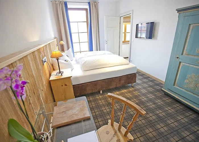 Hotel Post Landgasthof Aufkirchen 3*
