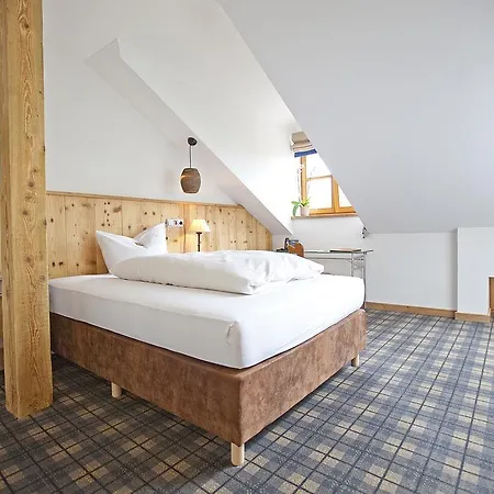 Post Landgasthof Aufkirchen Hotell