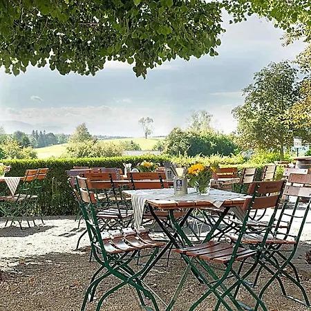 Hotell Post Landgasthof Aufkirchen 3*