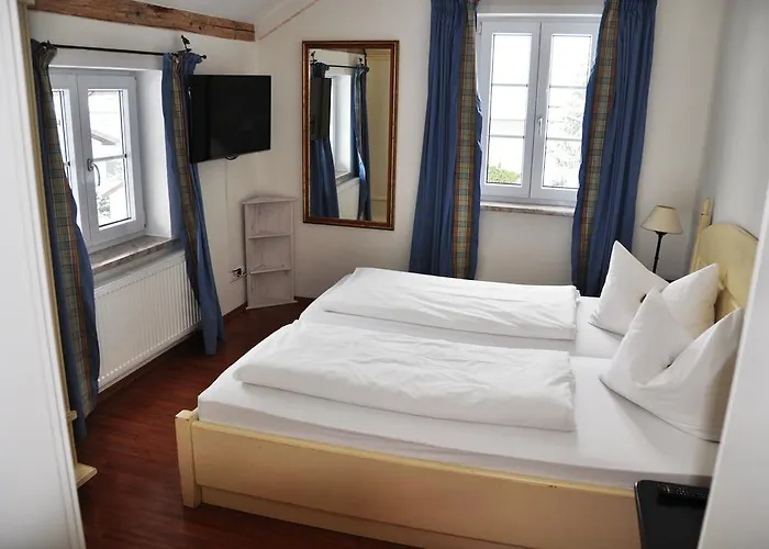 Post Landgasthof Aufkirchen Hotel 3*